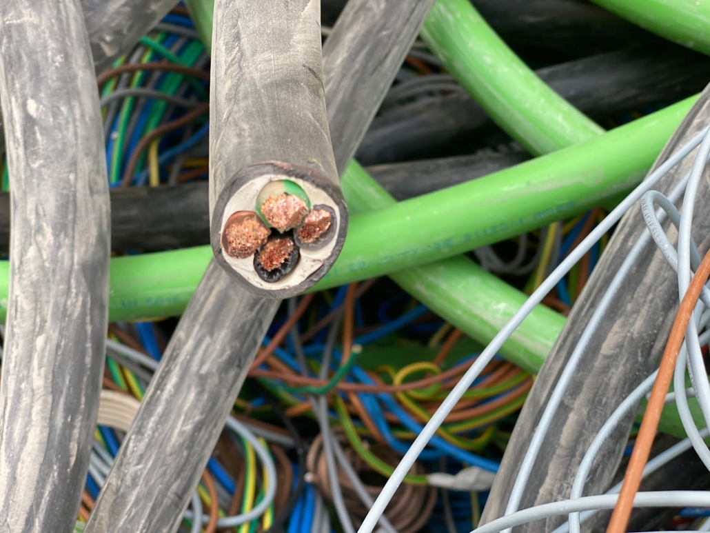 reciclaje de cobre en cables y mangueras